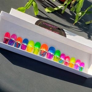 Candy Girl | Colored Reusable Press-on Nails